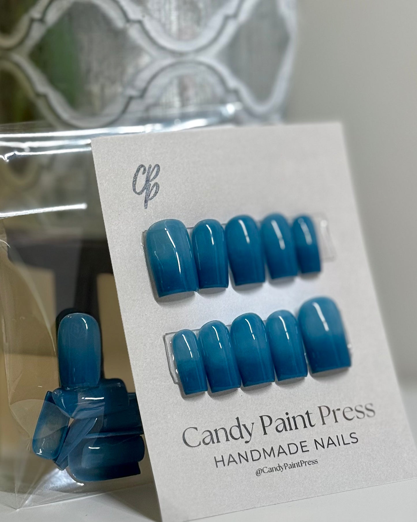 Blue Lagoon (Full set of 22 nails)